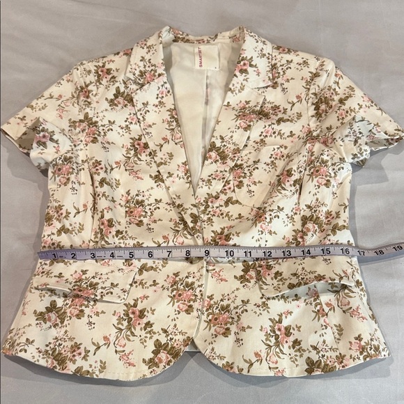 Smart Set Floral Blazer White Pink Green Short Sleeved Light Single Button Sz 9 - Picture 12 of 14